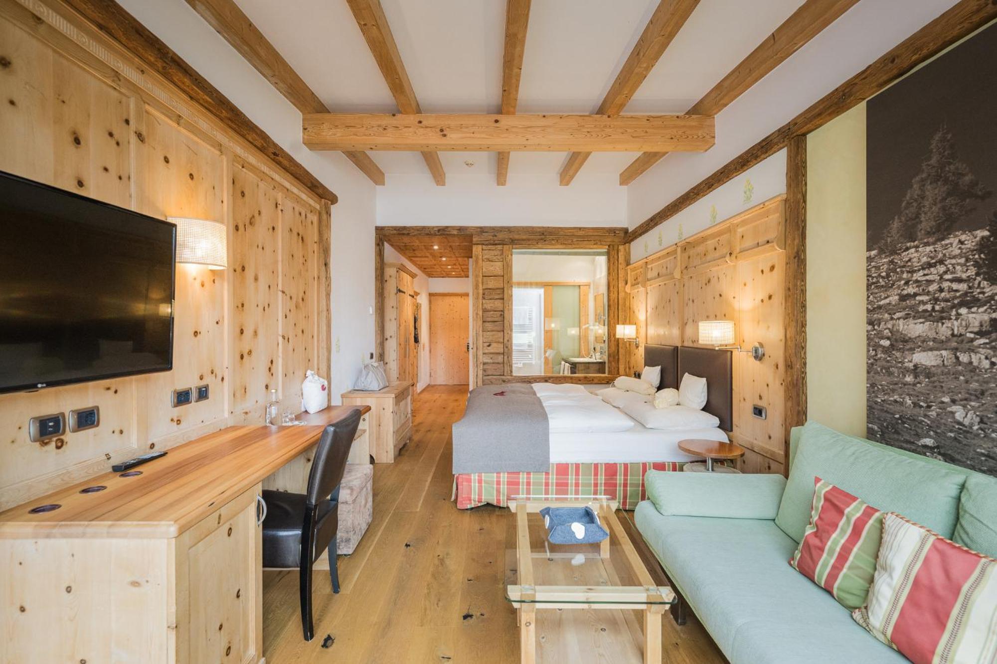 Alpenwellnesshotel St. Veit セスト エクステリア 写真