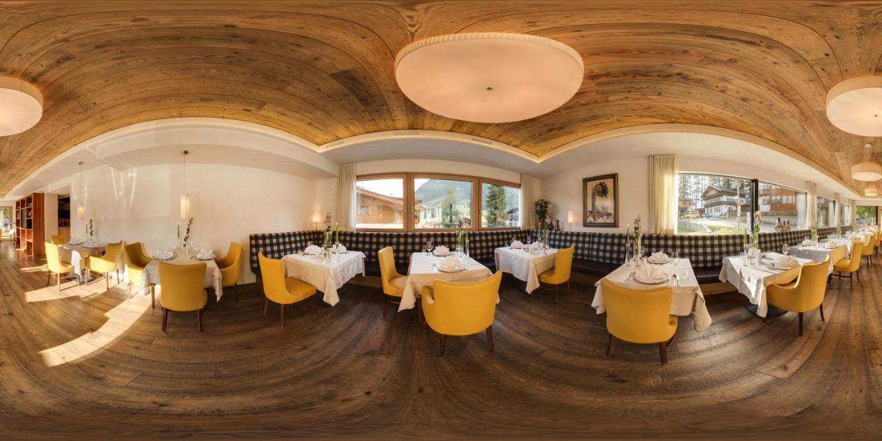 Alpenwellnesshotel St. Veit セスト エクステリア 写真